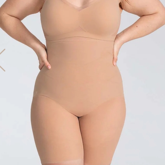 Honeylove Other - Honeylove Super Power Short Shapewear Size 1X